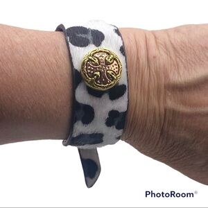 Fun Faux Cow Hide Animal Print Snap Bracelet Two Tone Brass Celtic Cross!